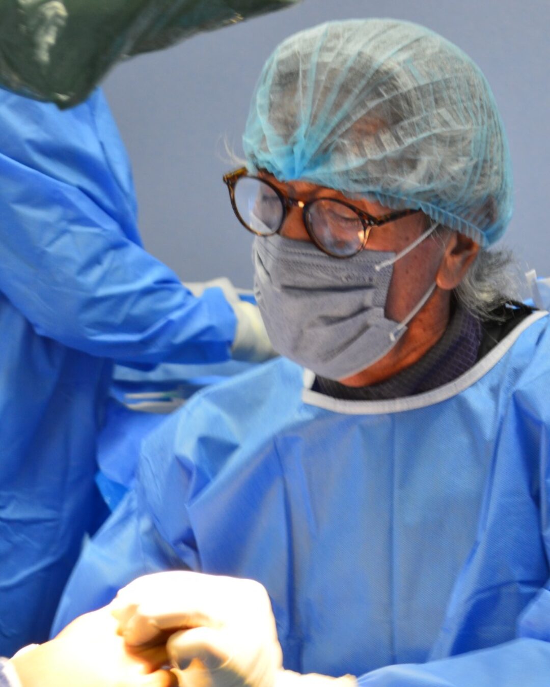 Dr. Eduardo Valencia Real operando